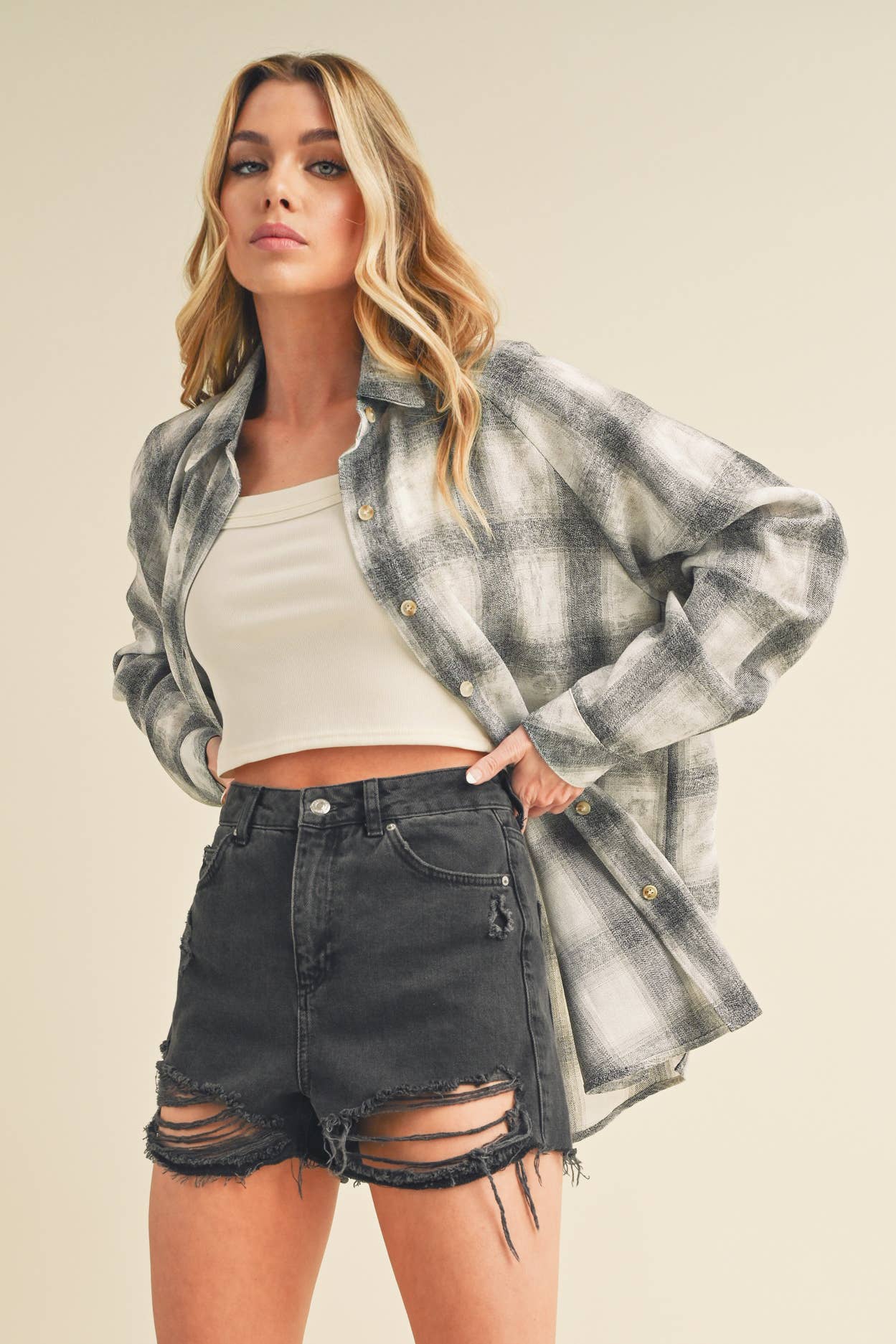 AEMI + CO – wholesale Tröja med knappar – Dam – 8323DN Laura skjorta i tvättat rutigt flanelltyg38