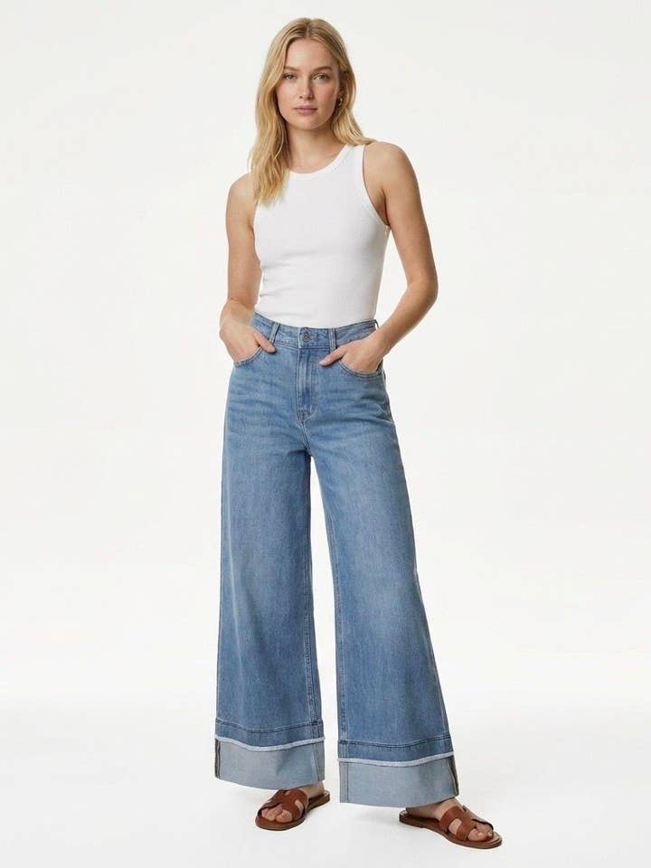 JEAN TAILLE HAUTE ÉVASÉ pour la vente par SWEET MAGIC MODA Y COMPLEMENTOS