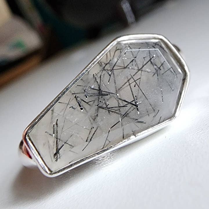 Anillo simple de cuarzo rutilado para venta al por mayor de Nevermore Fine Jewelry