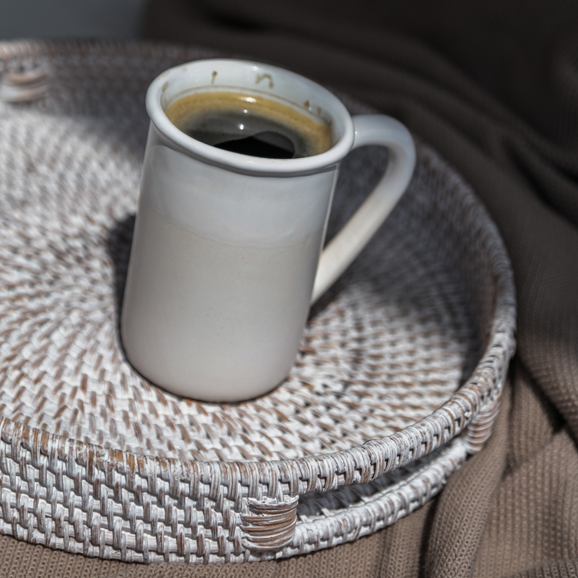 Porto Boutique - Vente Plateaux décoratifs - Plateau décoratif – Décoration de table ronde en rotin4