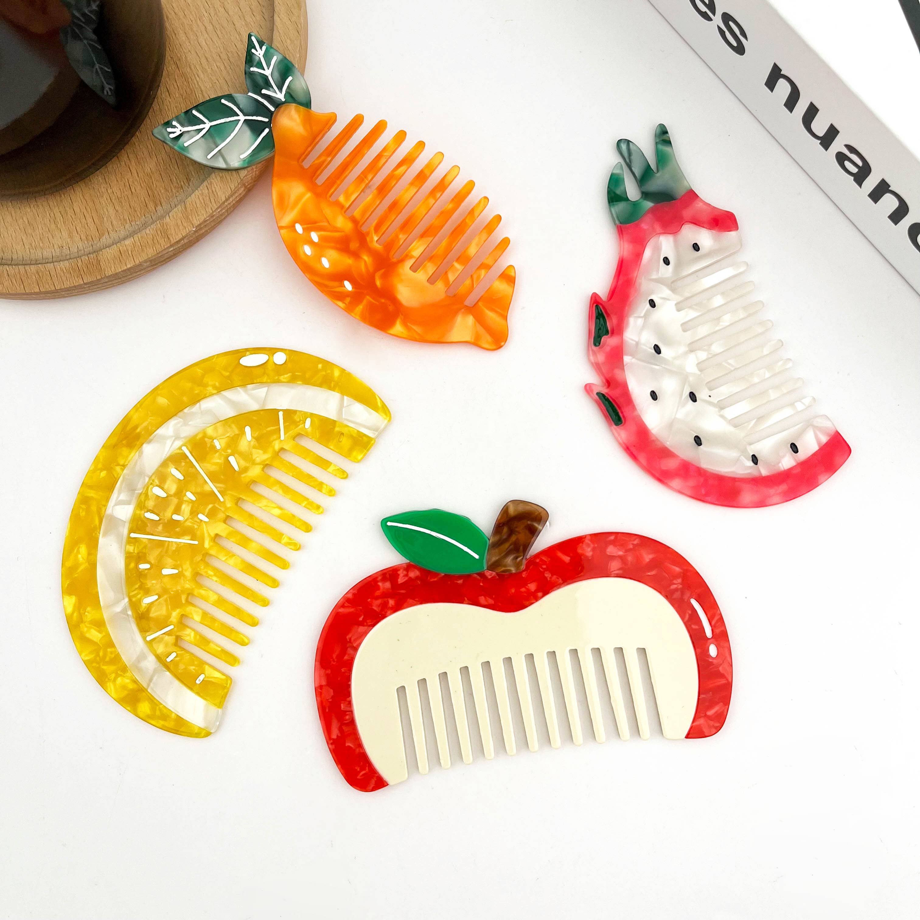 TheDivaSoap - Wholesale Hair Brush/Comb - Fruit & Animal Hair Comb, Creative Thin Comb15