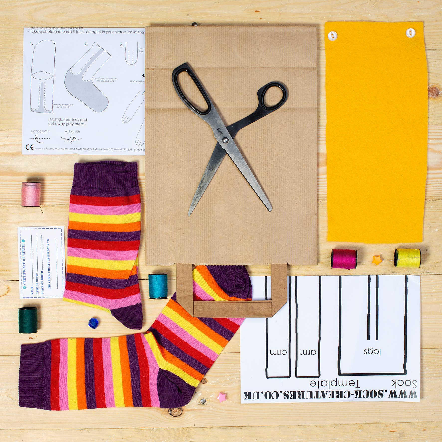 Sock Creatures - Wholesale DIY Craft Kit - Sock Sausage Dog Craft Kit2