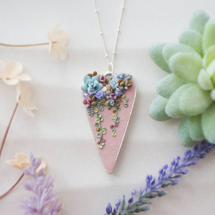 Grande collana «Plant Mom». per la vendita all'ingrosso da parte di Colourful Blossom