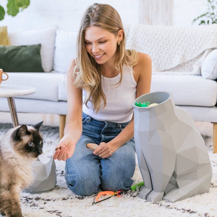 Abstract Home Art - Wholesale Decorative Tabletop Object - Lily - The Cat - Grey / Home Decor, Storage Bin, Trashcan3