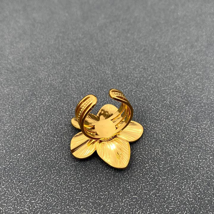Mio Queena - Wholesale Cocktail/Statement Ring - African Turquoise 18K Gold Plated SS Flower Ring - FGS/CS