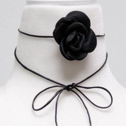Håndlavet lyserød, hvid, sort, babylyserød satinblomst choker halskæde | FC006 - FC009 for engroshandel hos Aim Eternal