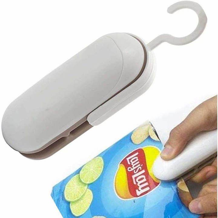 AccessCuisine - Wholesale Kitchen Tool/Gadget - Mini Handheld Bag Heat Sealer For Plastic Bags, Chips1