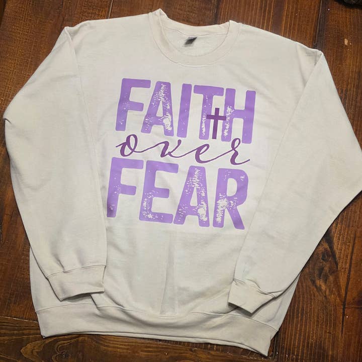 Geloof of angst sweatshirt voor wholesale door The Jasper Boutique