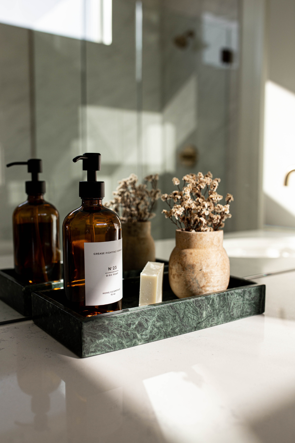 Luxe B Co - Wholesale Decorative Tray - Hand Cut Green Marble Tray 1