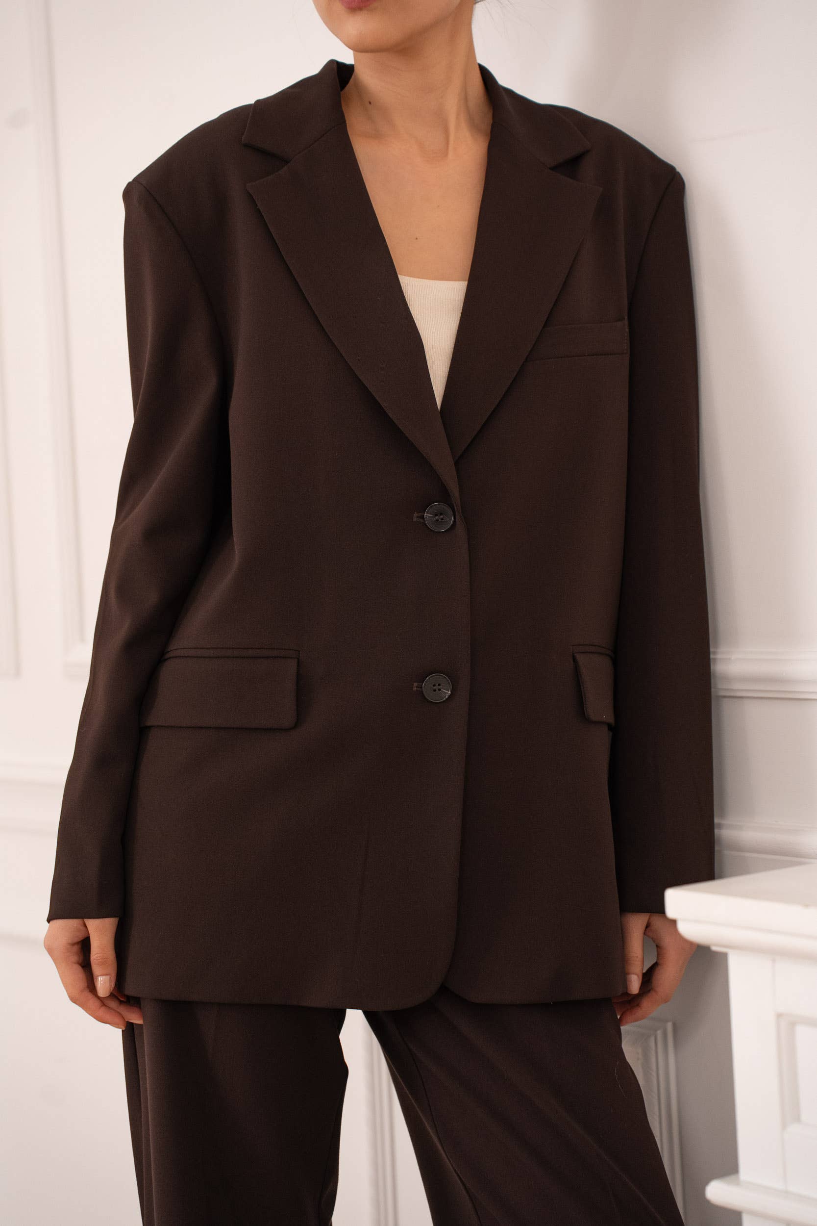 Attentif Paris - Wholesale Blazer - Women's - Oversized double-breasted jacket with back opening2