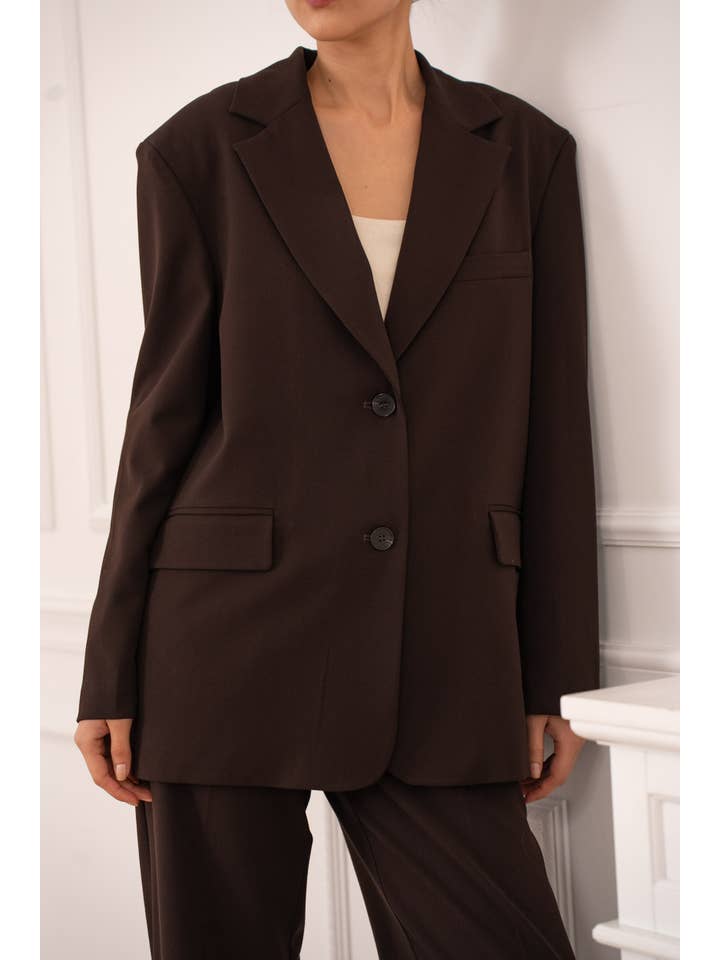 Attentif Paris – Engroshandel Blazer - Dame – Oversized dobbeltradet jakke med åbning bagpå2
