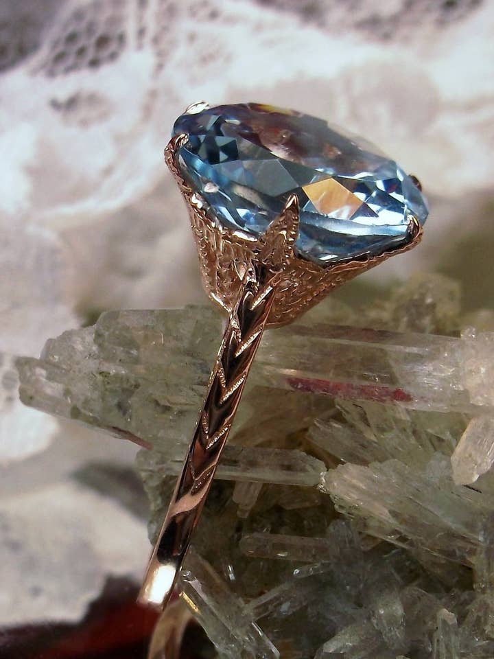 Topasring, Naturlig Himmelblå Ädelsten Solitaire, Roséguld, Klassisk Smycke #D37 för wholesale av Silver Embrace Jewelry