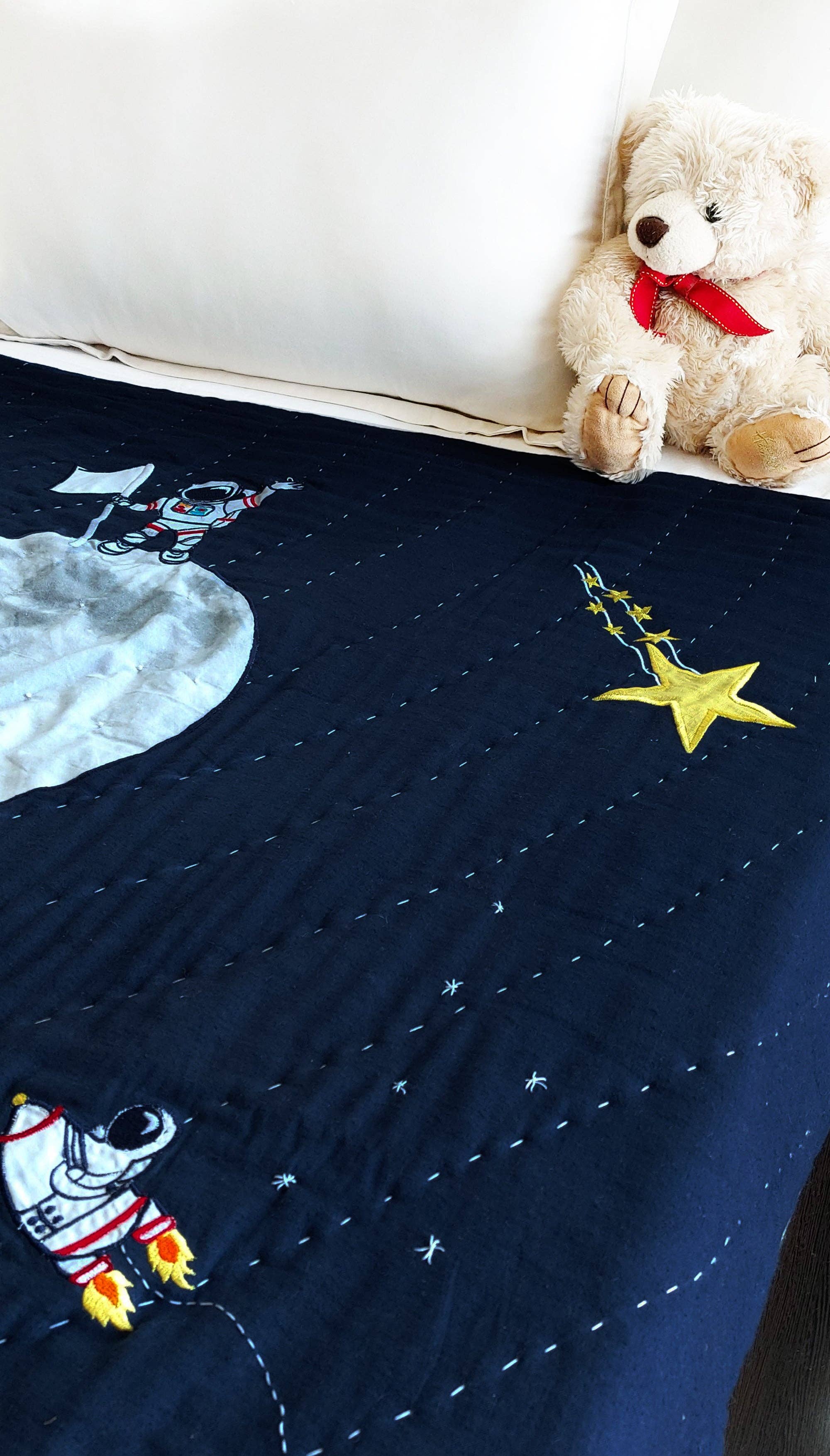 Amore Beauté - Venta al por mayor Edredones acolchados - Niños y bebés - Colcha espacial, colcha de astronauta, ropa de cama para niños pequeños con funda1