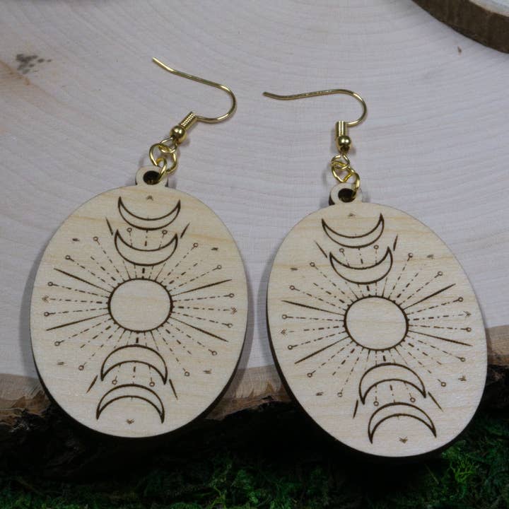 Wooden moon phase Earring for wholesale by QUIIROI