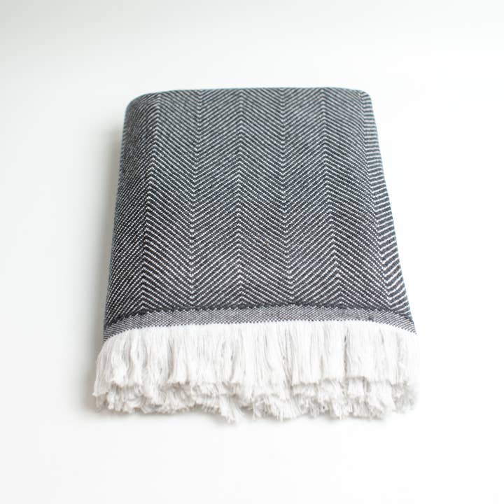 ART HIMALAYAN TRADING LTD - Wholesale Throw blanket - Cashmere Reversible Luxury Blanket Travel Throw 56X 90" #H11