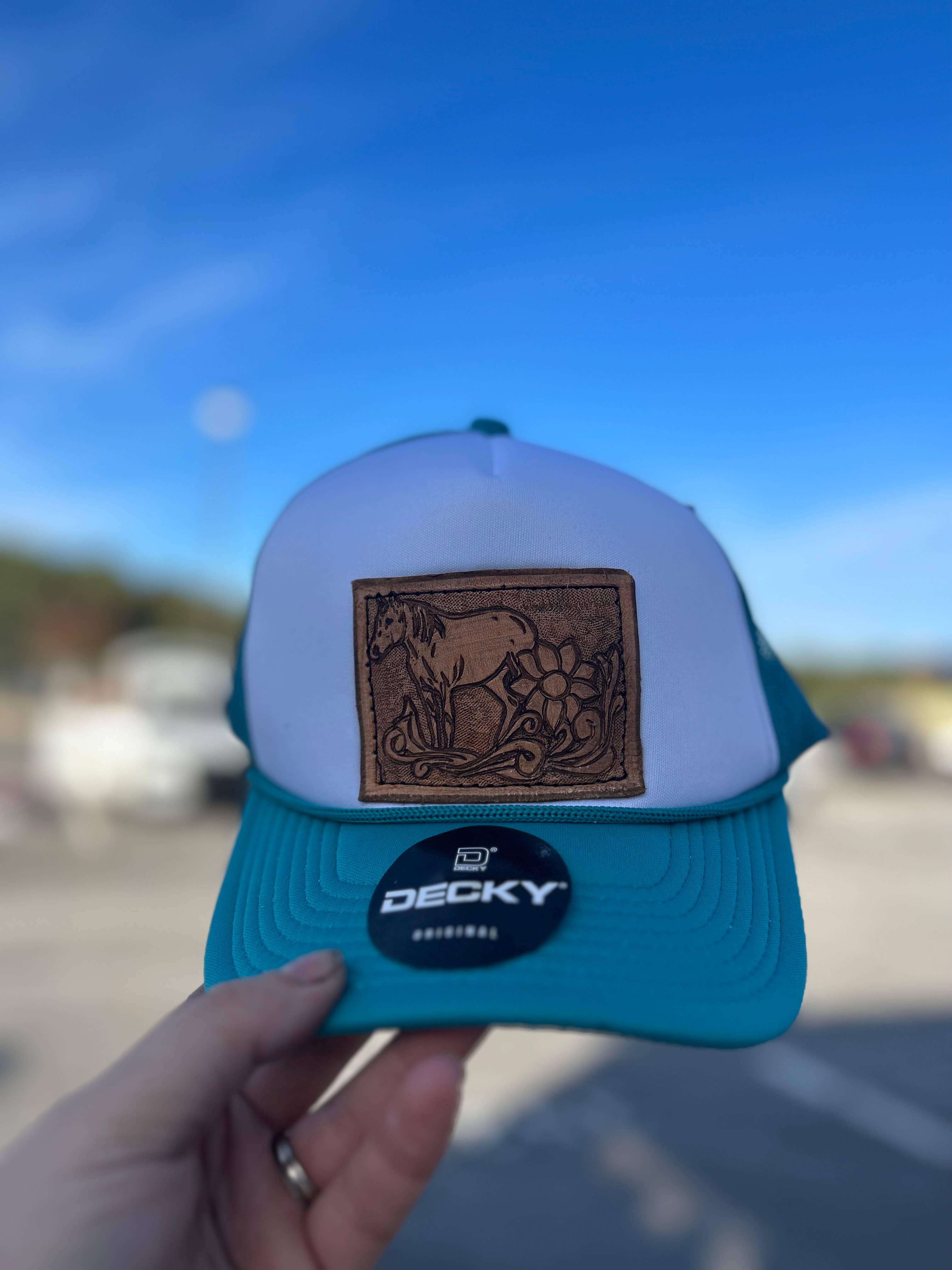 Southern Belles and Shotgun Shells – wholesale Truckerkeps – Dam – Läderverktygshattar för Trucker Patch4