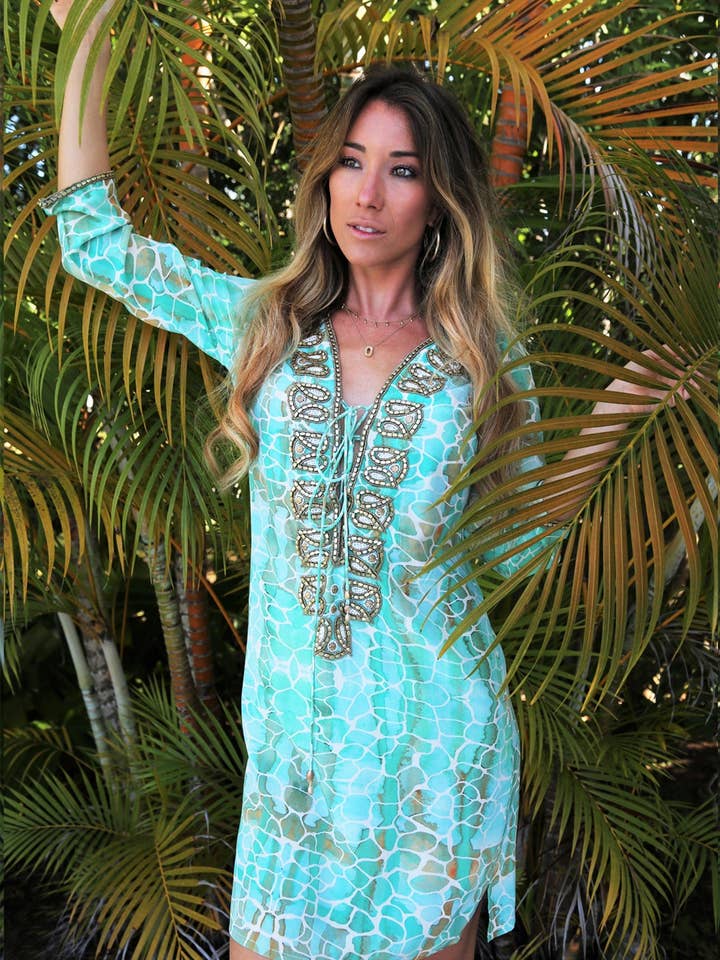 Aqua Pebbles Seide Taj Kaftan für den Großhandel von Sophia Alexia