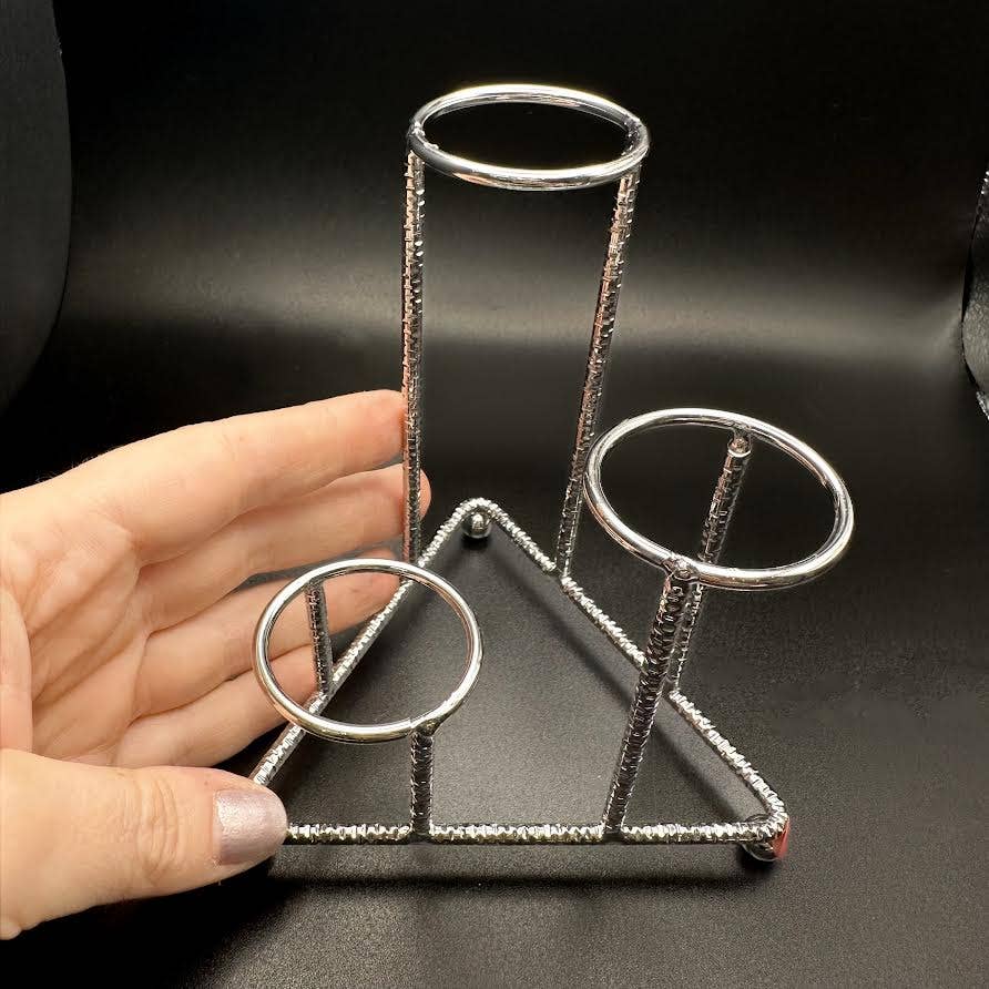 The Crystal Tabby - Wholesale Decorative Tabletop Object - Three Tiered Stand in Silver2