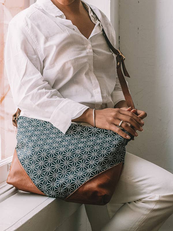 Handgefertigte Umhängetasche, japanisches Indigo — Umweltfreundliche Tasche für den Großhandel von Grace Design