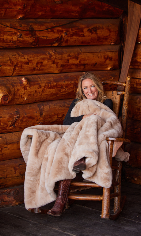 Pretty Rugged - Wholesale Throw Blanket - Luxury Indoor Blanket with Waterproof Backing | Pretty Rugged11