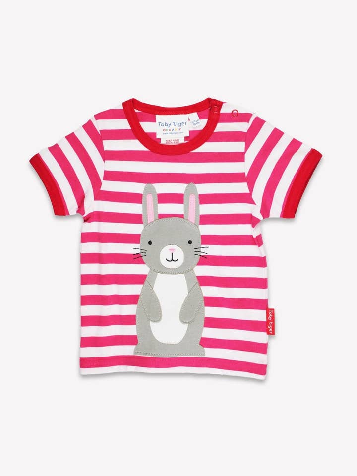 Bio-Baumwoll-Kinder-Shirt kurzarm mit Häschen-Applikation für den Großhandel von Toby Tiger GmbH