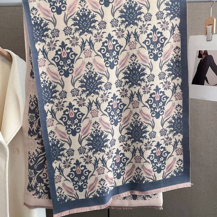 Funkyrel® Atzbranding Limited - Wholesale Scarf - Women's - Scarvii - Winter Paisley Scarf for Women3