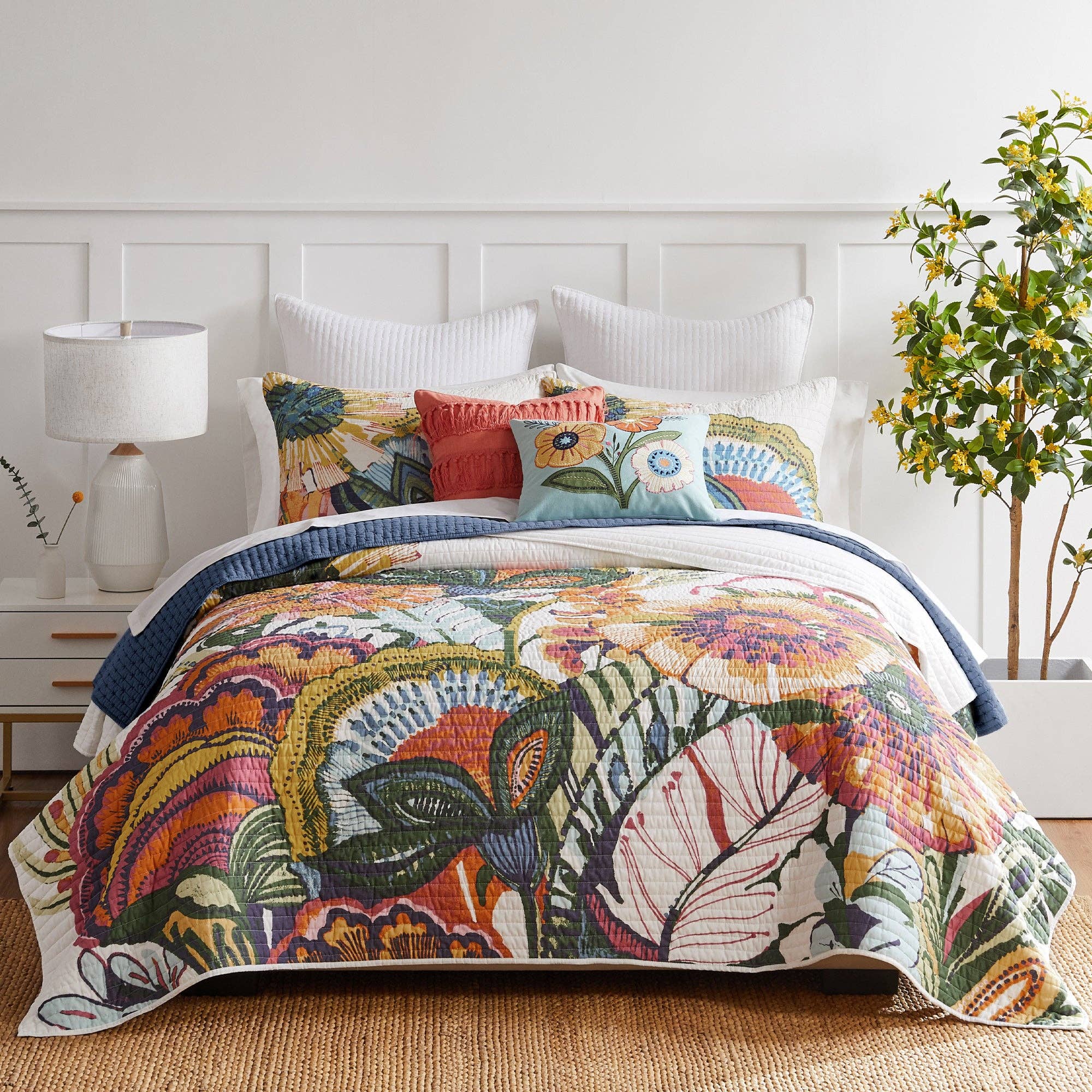 Levtex Home - Wholesale Bedding Set - Grandiflora Quilt Set8