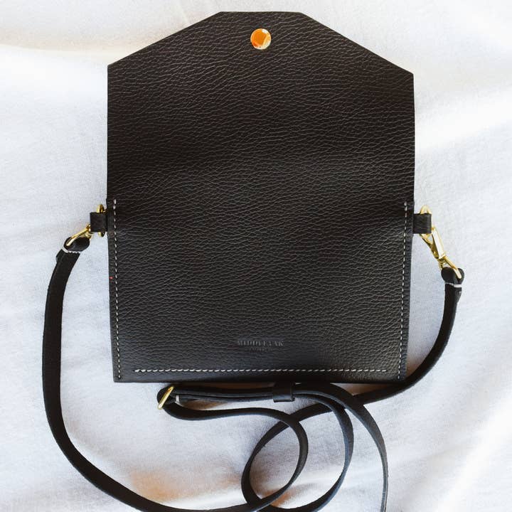 Middleyak Leather Co. - Wholesale Tote Bag - Women's - Jeraldyne Leather Crossbody Bag17