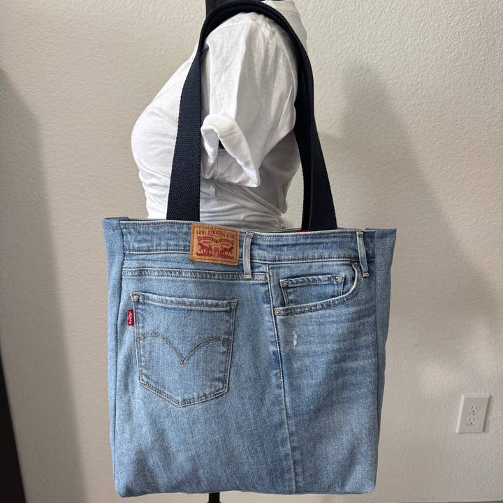 Indigo Bags - Wholesale Tote Bag - Women's - Levi's Upcycled Denim Tote Bag – red dots4