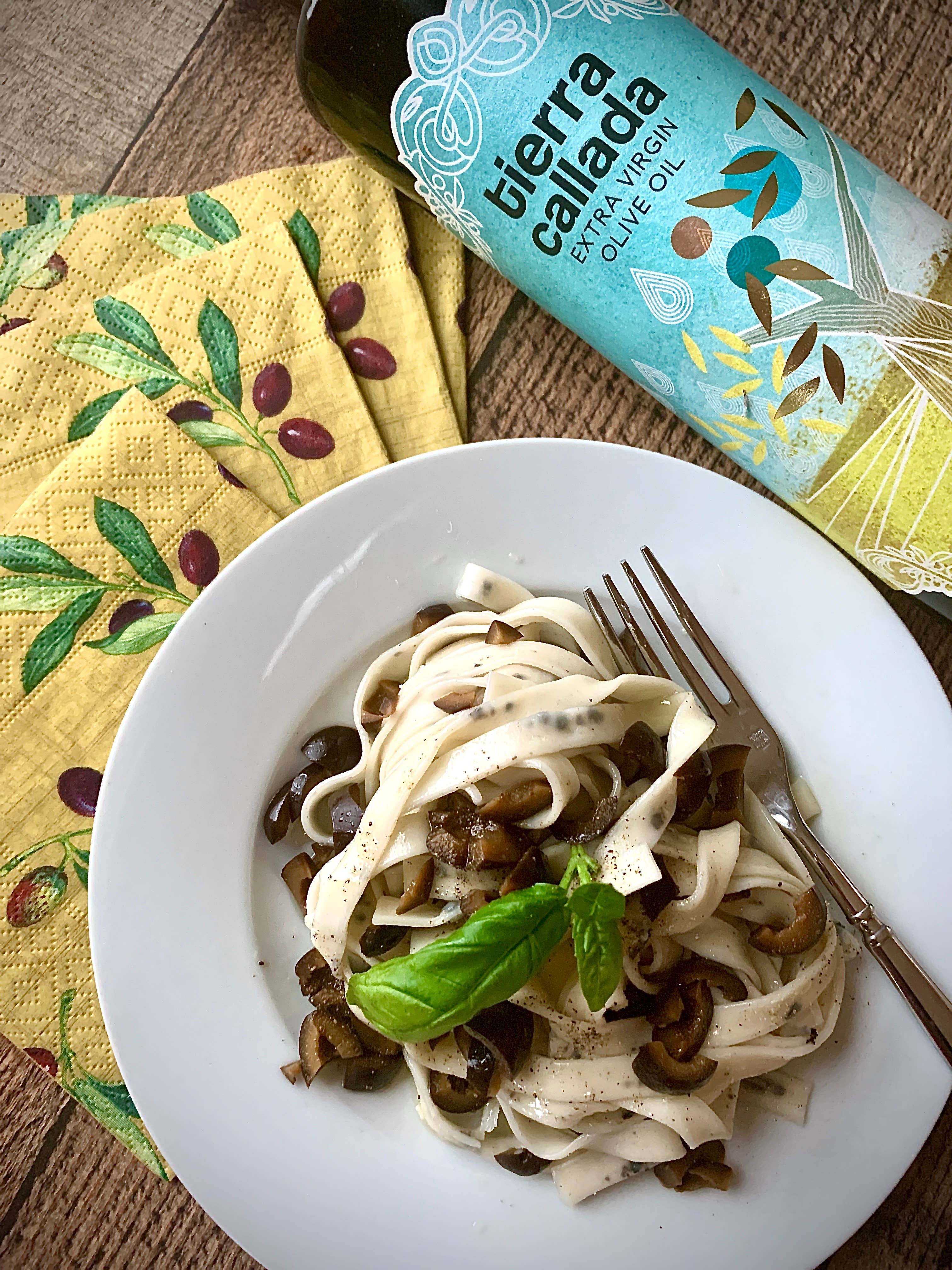 Valente Pasta - Wholesale Pasta - Black Olive and Garlic Fettuccine/ Dry Pasta2