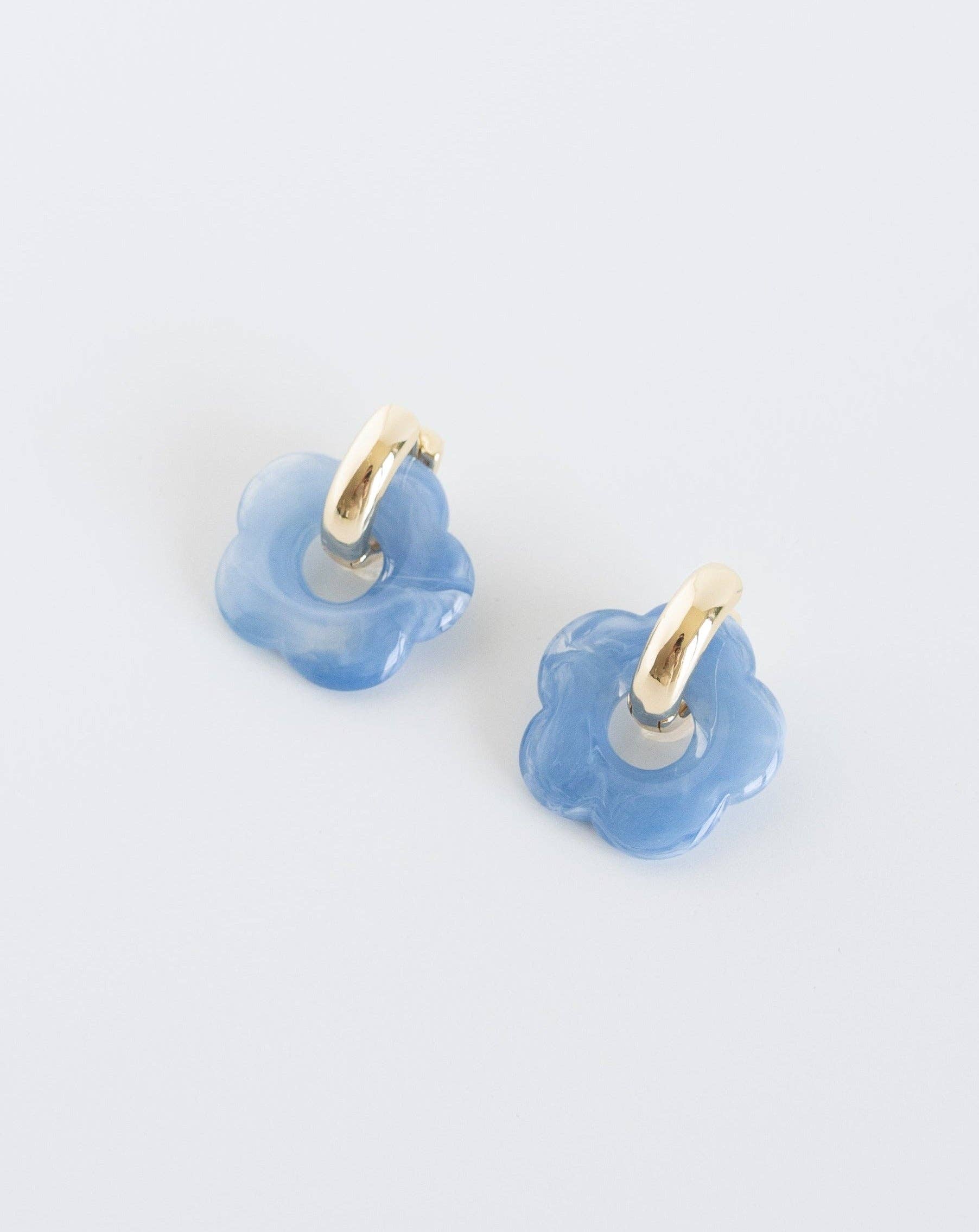 LYHO - Wholesale Huggie Earrings - Glassy Daisy Earrings | Handmade clay jewelry | LYHO16