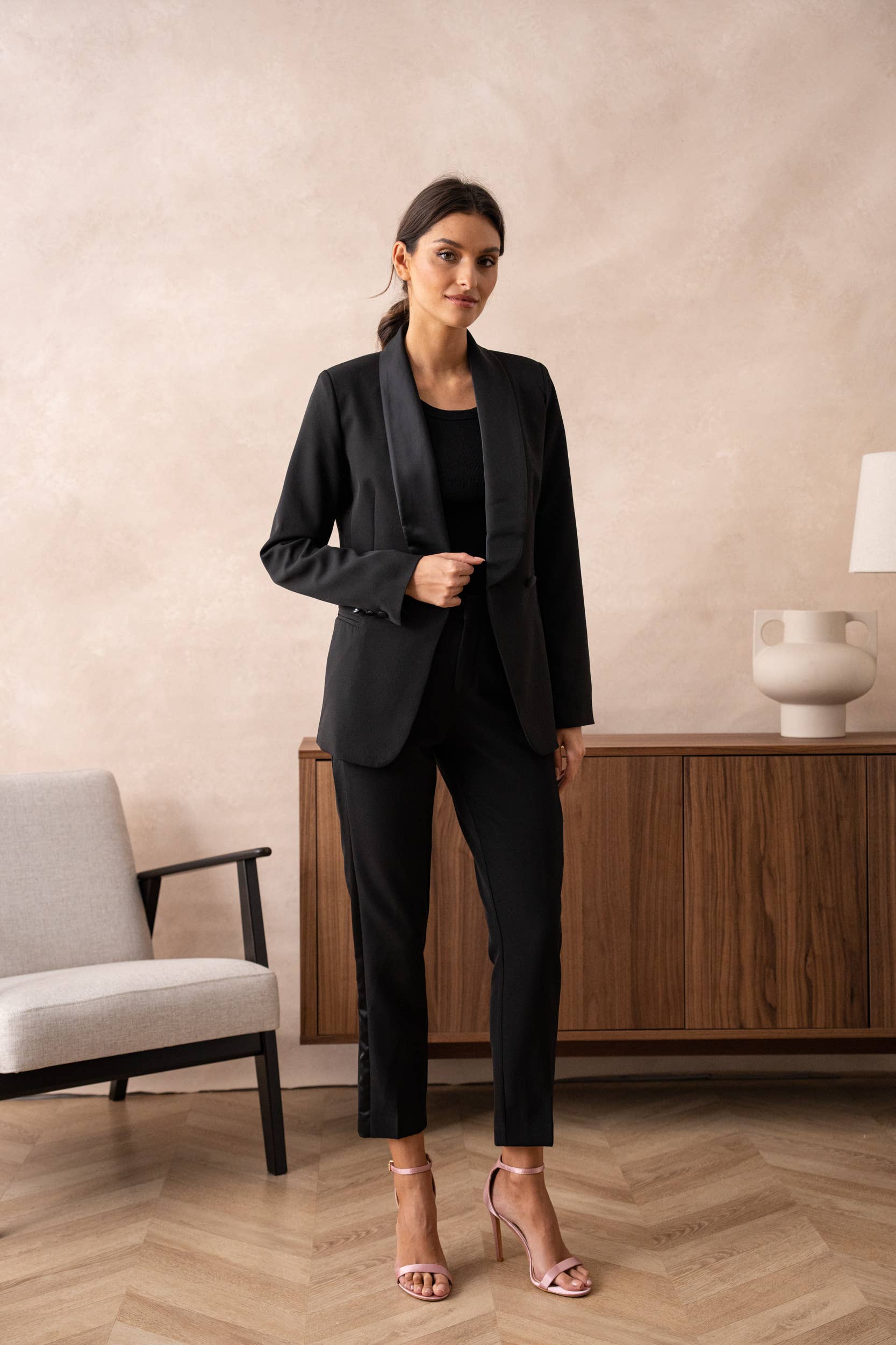 Attentif Paris – Engroshandel Habitjakke – til kvinder – Slim fit plain smokingjakke49