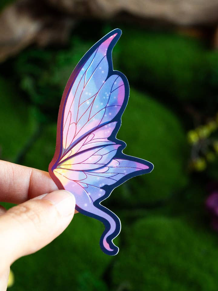 Lavendel Glimmer Flügel Aufkleber Vinyl Aufkleber | Bücherliebhaber für den Großhandel von The Bookish Atelier