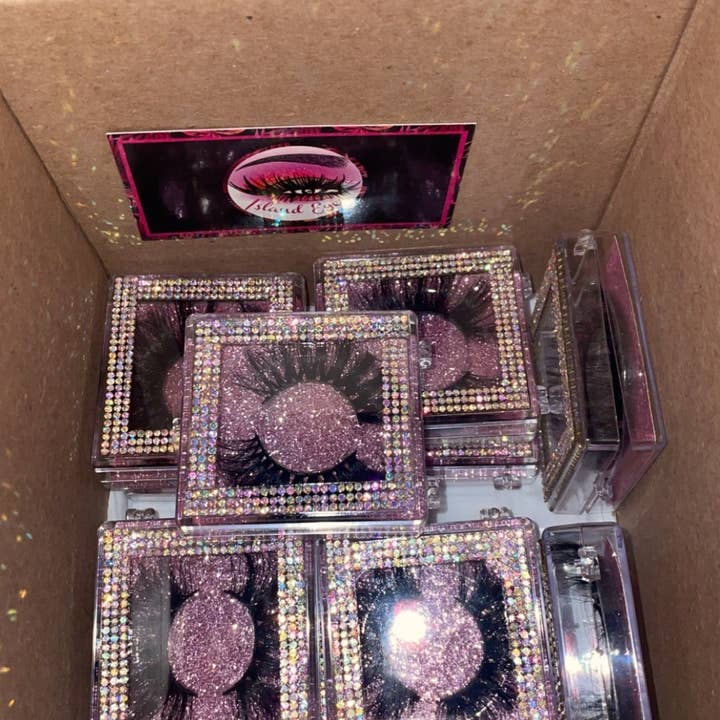 Island Eyez Vendor - Wholesale False/fake eyelashes - Rhinestone Lash business starter kit1