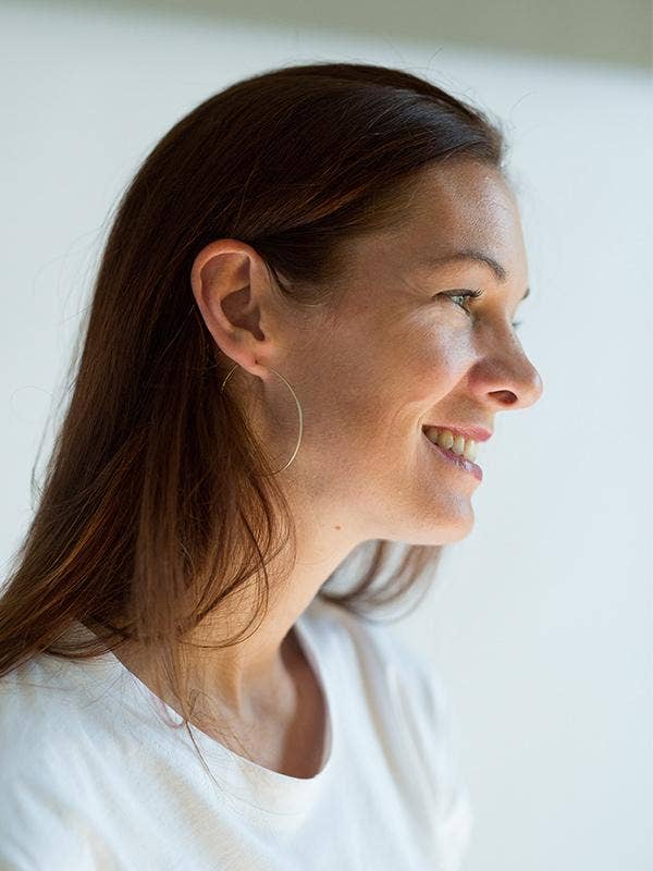 3seams - Wholesale Hoop Earrings - Medium Piper Hoops0