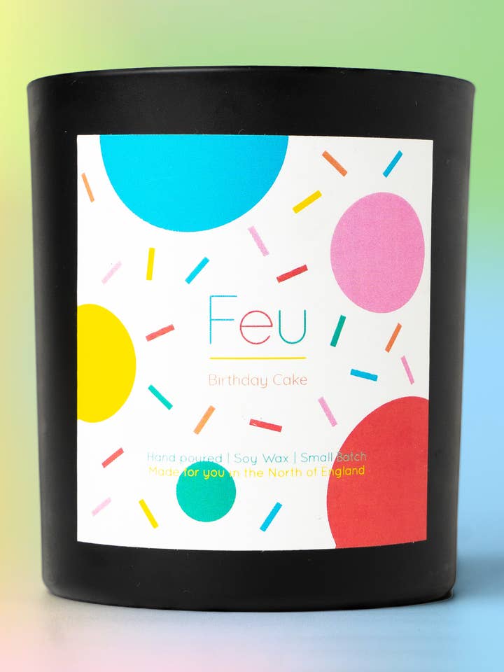 Luxury Natural Soy Wax Candle | Birthday Cake Scented for wholesale by Feu Candles