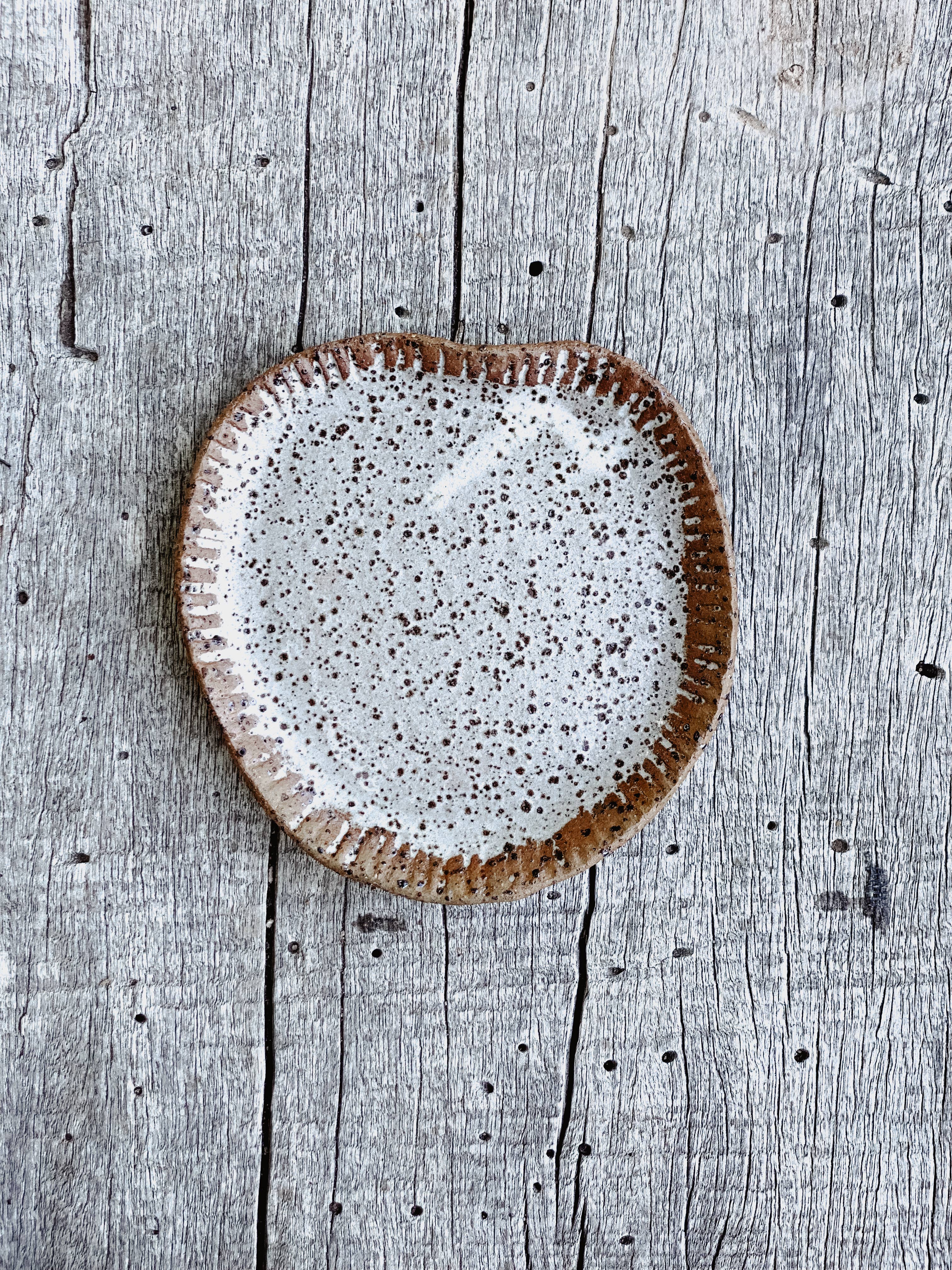 River Ceramics - Wholesale Serving plate - White Speckle Serving Plates - Hand Carved Pattern6