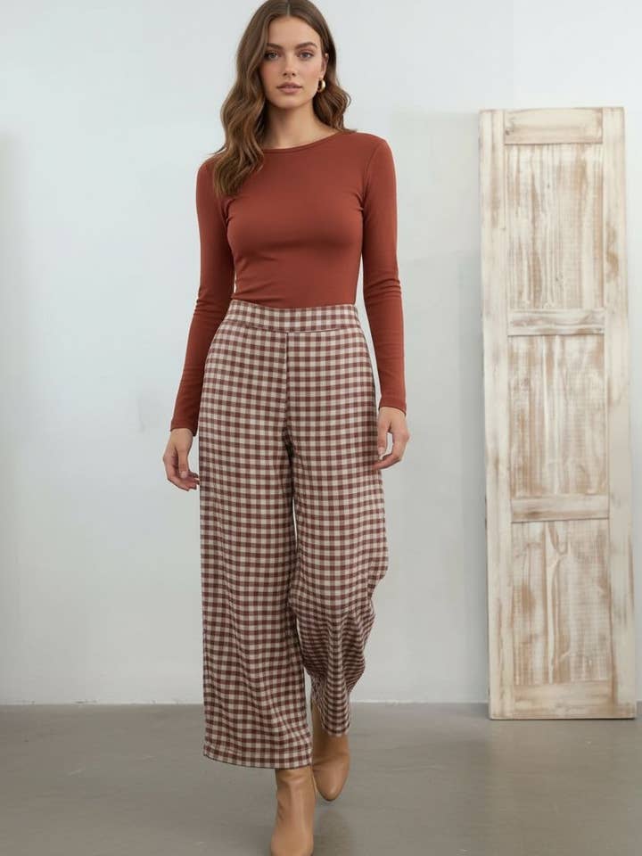 CHECKERED PANTS WITH ELASTIC WAIST AND POCKETS for wholesale by SWEET MAGIC MODA Y COMPLEMENTOS