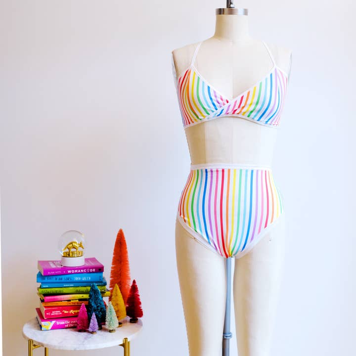 Hey Mavens! – Roupa interior - Mulher por atacado – Rainbow Risca Alta Rise Undies//cuecas multicolor1