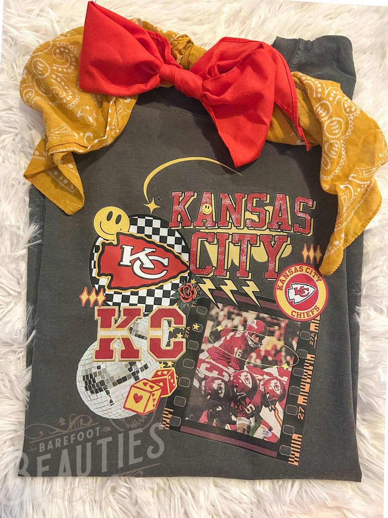 Barefoot Beauties - Wholesale Graphic Sweatshirt - Women's - How ‘Bout Them Chiefs?!1