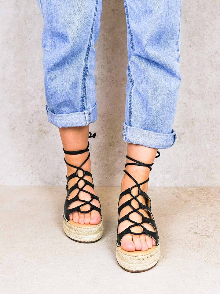 Rafa Black for wholesale by Rarámuri