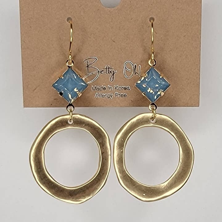 DANGLE EARRINGS. for wholesale by BETTYOH INC