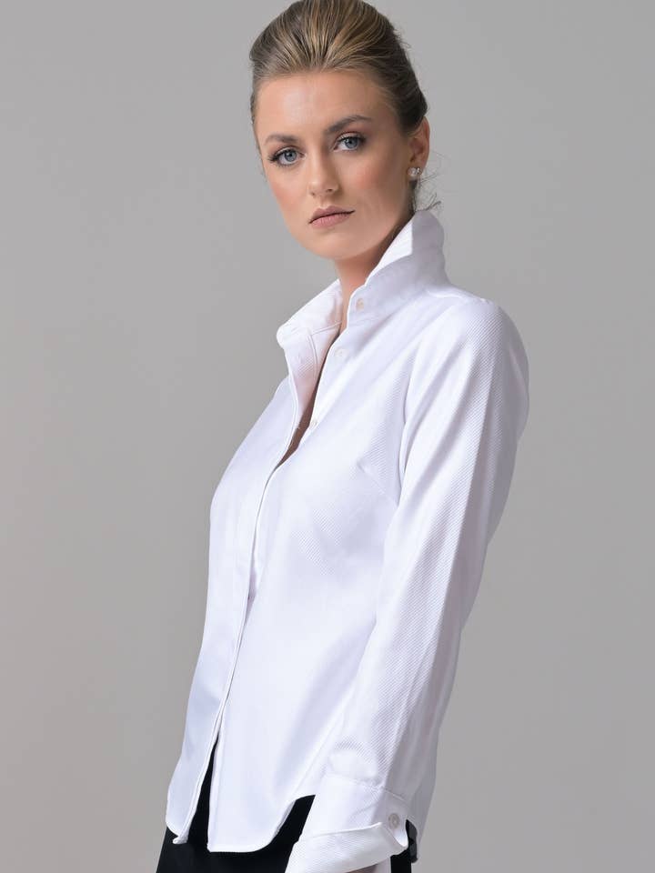 Blusa Attitude Mulher - Sarja Branca por atacado de Farinaz Taghavi