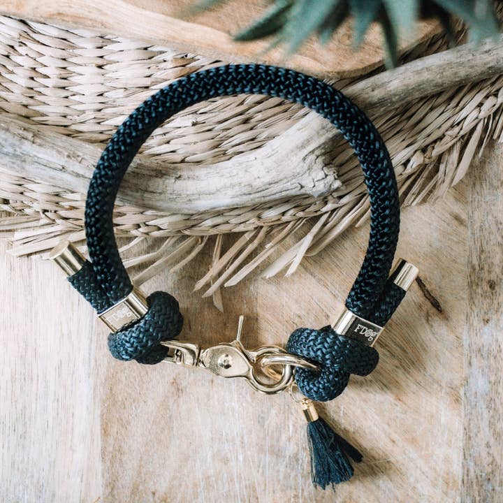 ”Svart” paracord halsband för wholesale av Frimousse Dog