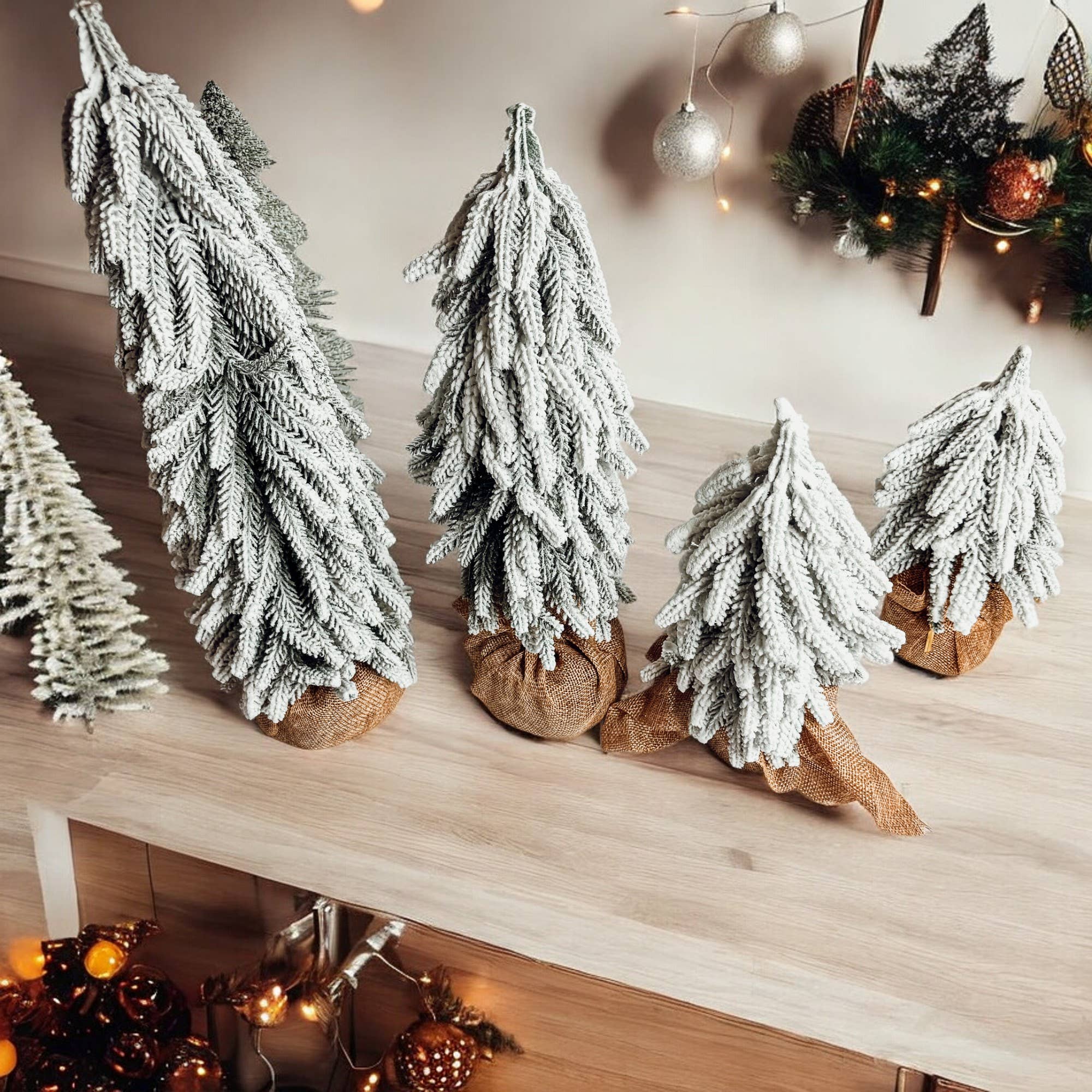Gia Roma - Wholesale Christmas Decoration - Snow Topped Christmas Trees With Wood & Jute Base, Holiday 25