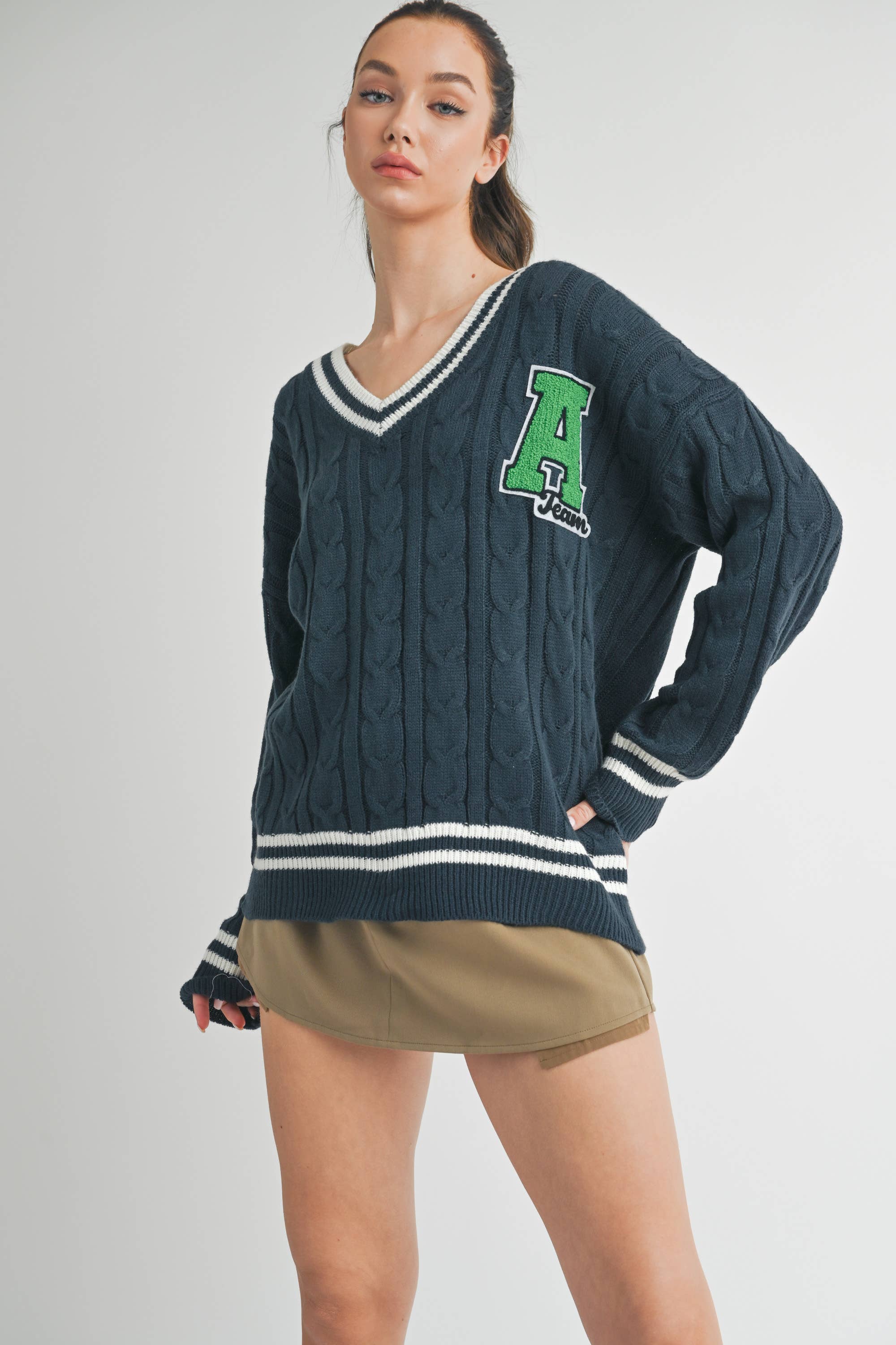 Klesis - Wholesale Knit Sweater - Women's - IT2990 VARSITY PATCH V NECK CABLE KNIT SWEATER18