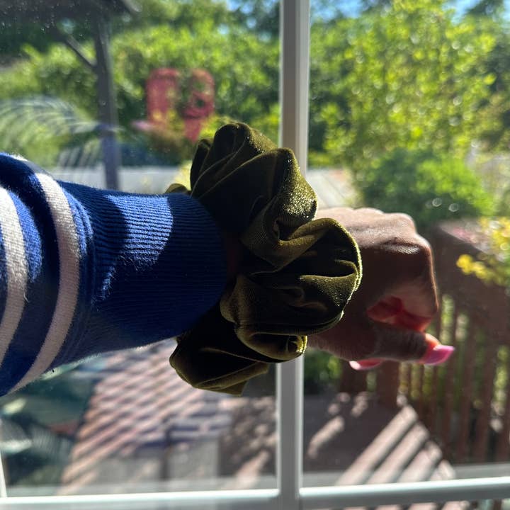Stiched by Lexi - Wholesale Scrunchie - Women's - Light Green Velvet Scrunchies4