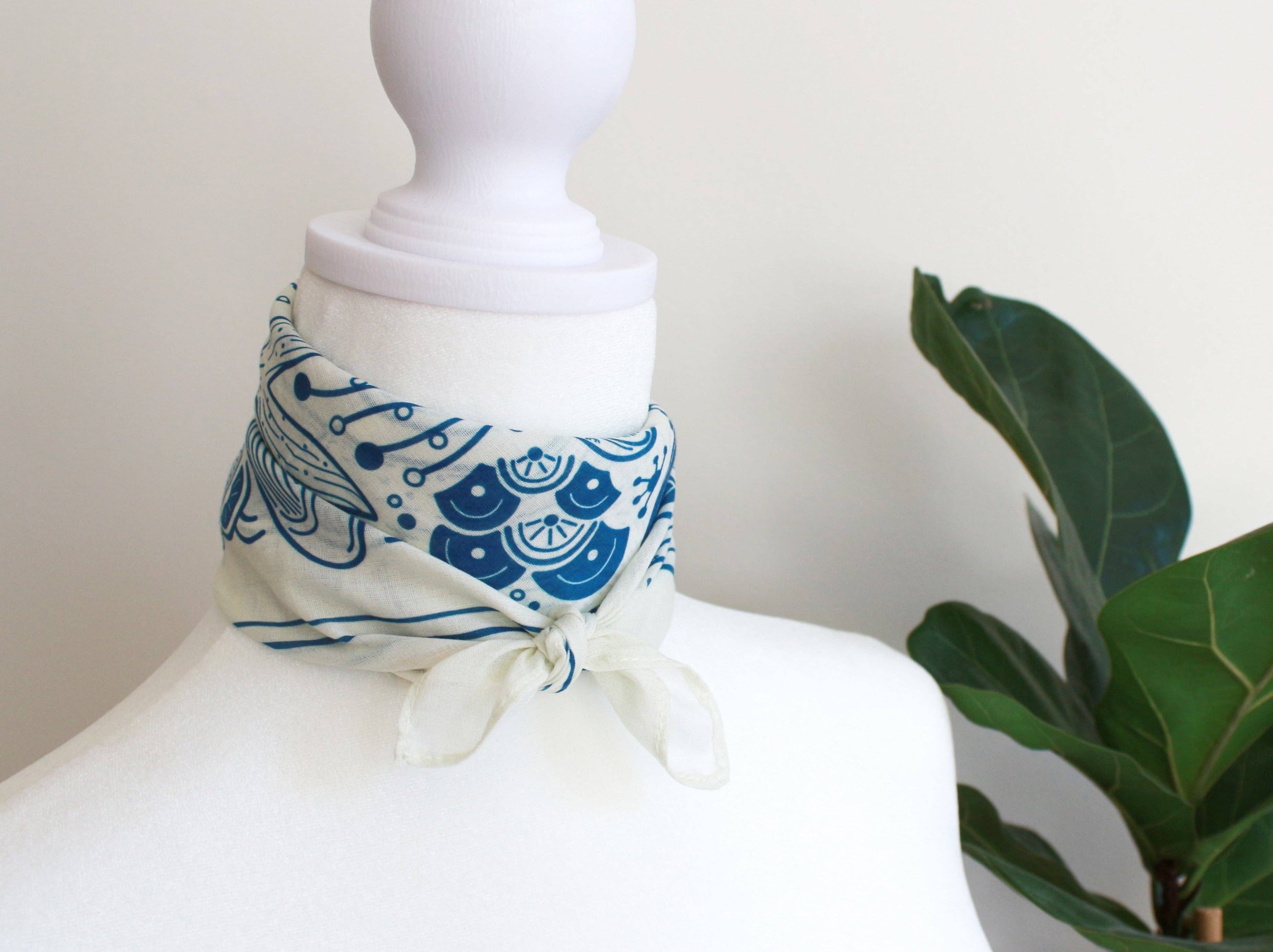 sol&mar art co. - Wholesale Bandana - Unisex - Whale, and the Ocean Bandana Scarf (Off-White)4