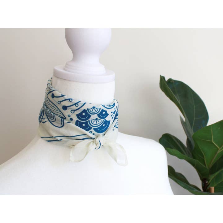 sol&mar art co. - Wholesale Bandana - Unisex - Whale, and the Ocean Bandana Scarf (Off-White)4