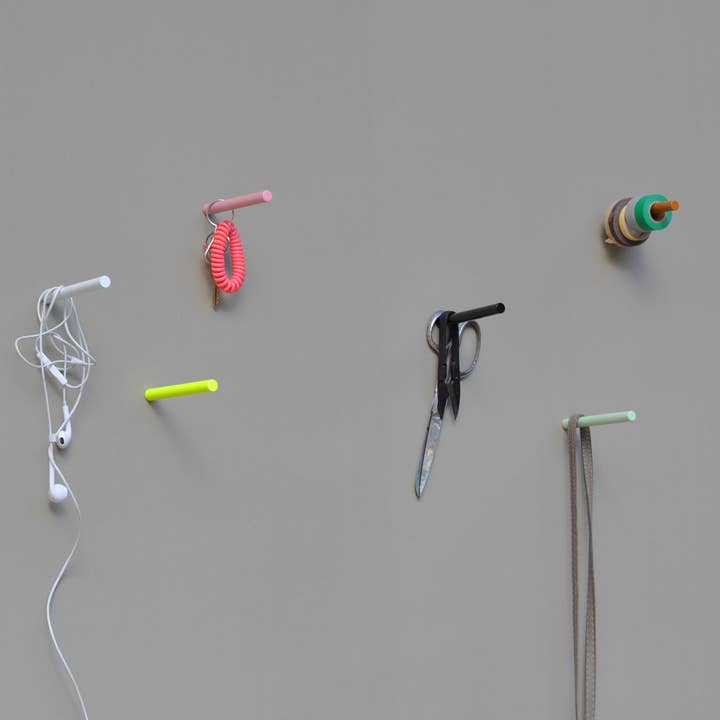 kolor – wholesale Väggkrok – stifthake / nålkrok rosa5